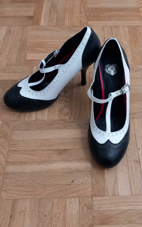 TUK PinUp High Heels Black White